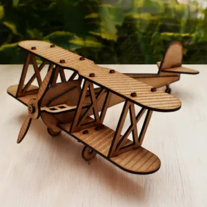 Avión antiguo juguete en mdf cortado y grabado en láser vista tres cuartos