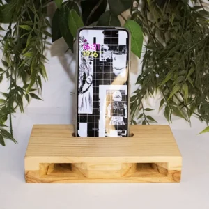 Amplificador pasivo ecológico en madera de pino vista frontal