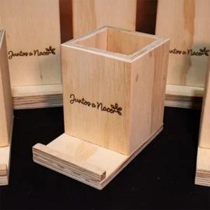 portalápices en triplex de pino con soporte para teléfono móvil y tarjetero