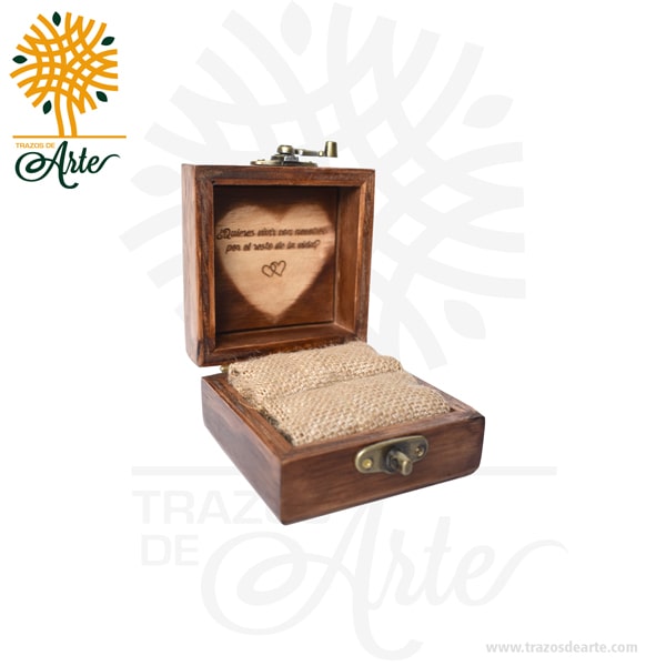 Caja para anillo en madera