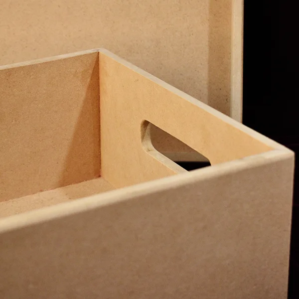 Caja regalo en MDF personalizada 5 Detalle de caja regalo en MDF personalizada abierta