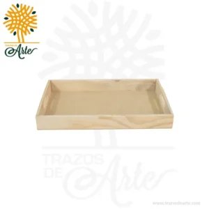 Bandeja en madera para desayunos | Trazos de Arte Bandeja en madera de 30 x 20 x 7 cm, diseñada para añadir un toque de elegancia a tus desayunos sorpresa y anchetas especiales. Esta bandeja es la compañera ideal para crear momentos inolvidables. Su construcción en madera triplex de pino asegura una durabilidad excepcional y un aspecto sofisticado. Equipada con asas ergonómicas, transportarla será cómodo y práctico. Además, su diseño versátil y personalizable permite que se convierta en una verdadera pieza de arte única en su tipo. Ya sea como un regalo impresionante para bodas, aniversarios o eventos especiales como el Día de San Valentín, o como un elemento decorativo que realce la belleza de tu hogar, esta bandeja en madera triplex es un verdadero tesoro. Su popularidad en nichos de mercado específicos habla de su calidad y de la lealtad de sus compradores.