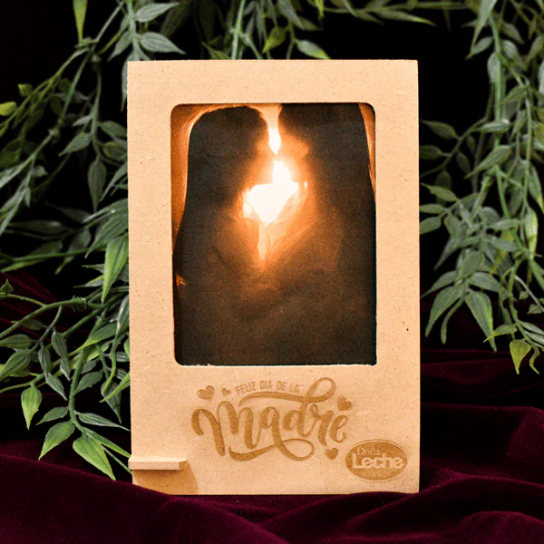 Portarretrato foto instantánea en MDF 3mm Portarretrato en MDF de 3 mm, personalizable con grabado láser o impresión UV, ideal para decorar y exhibir momentos especiales.