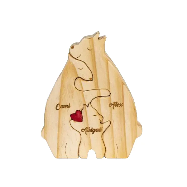 Escultura Familiar 3 Osos en Madera de Pino Personalizado | Trazos de Arte La Escultura Familiar 3 Osos en Madera de Pino Personalizado, es una pieza personalizada con grabado láser y acabado pintado a mano.
