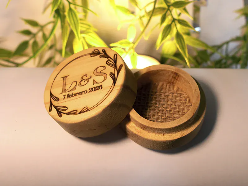 Cajas de madera personalizadas con grabado láser Trazos de Arte