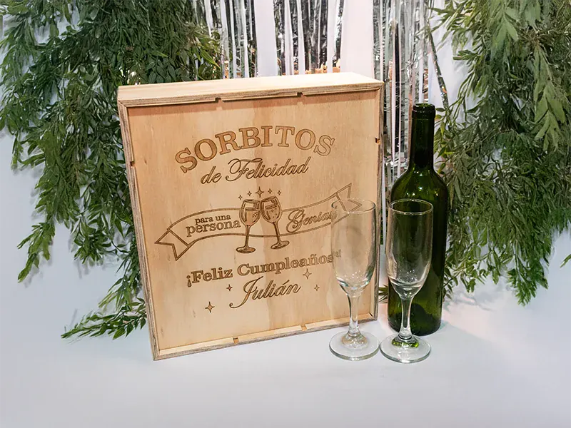 Cajas de madera personalizadas con grabado láser Trazos de Arte