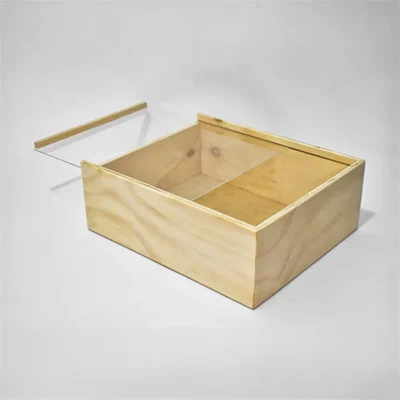 detalle tapa acrilica transparente deslizable en caja de madera natural