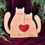 Escultura Pareja de Gatos en Madera de Pino Personalizada